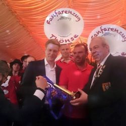 10407753 664490910319324 n